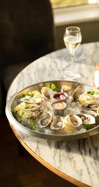 Butler Arms Hotel Уотървил Екстериор снимка